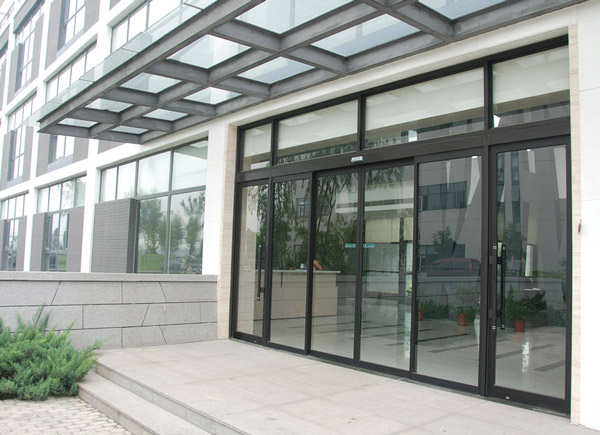 ���ӱ����Ԅ��T�A���¹ʰl(f��)��